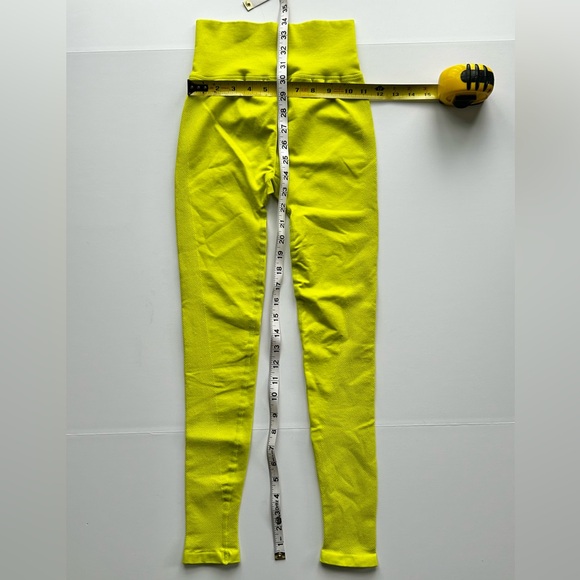 🍒NWOT Camila Coelho Sport Leggings. Size: S/M - Picture 8 of 11